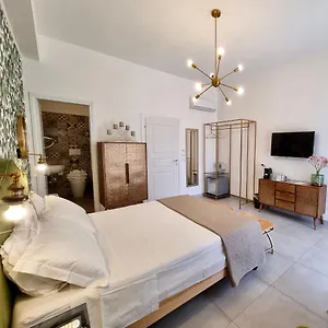 dimora-giusti.lecce-hotels.com/